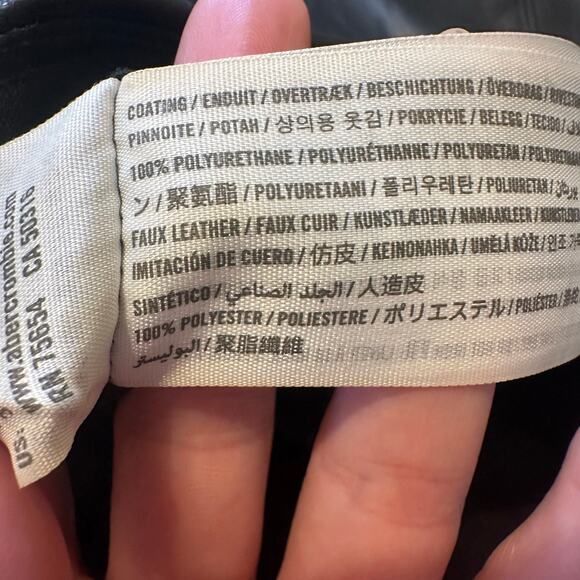 HOLLISTER Women's Faux Leather Mini Skirt Size XS In Black - Picture 7 of 8